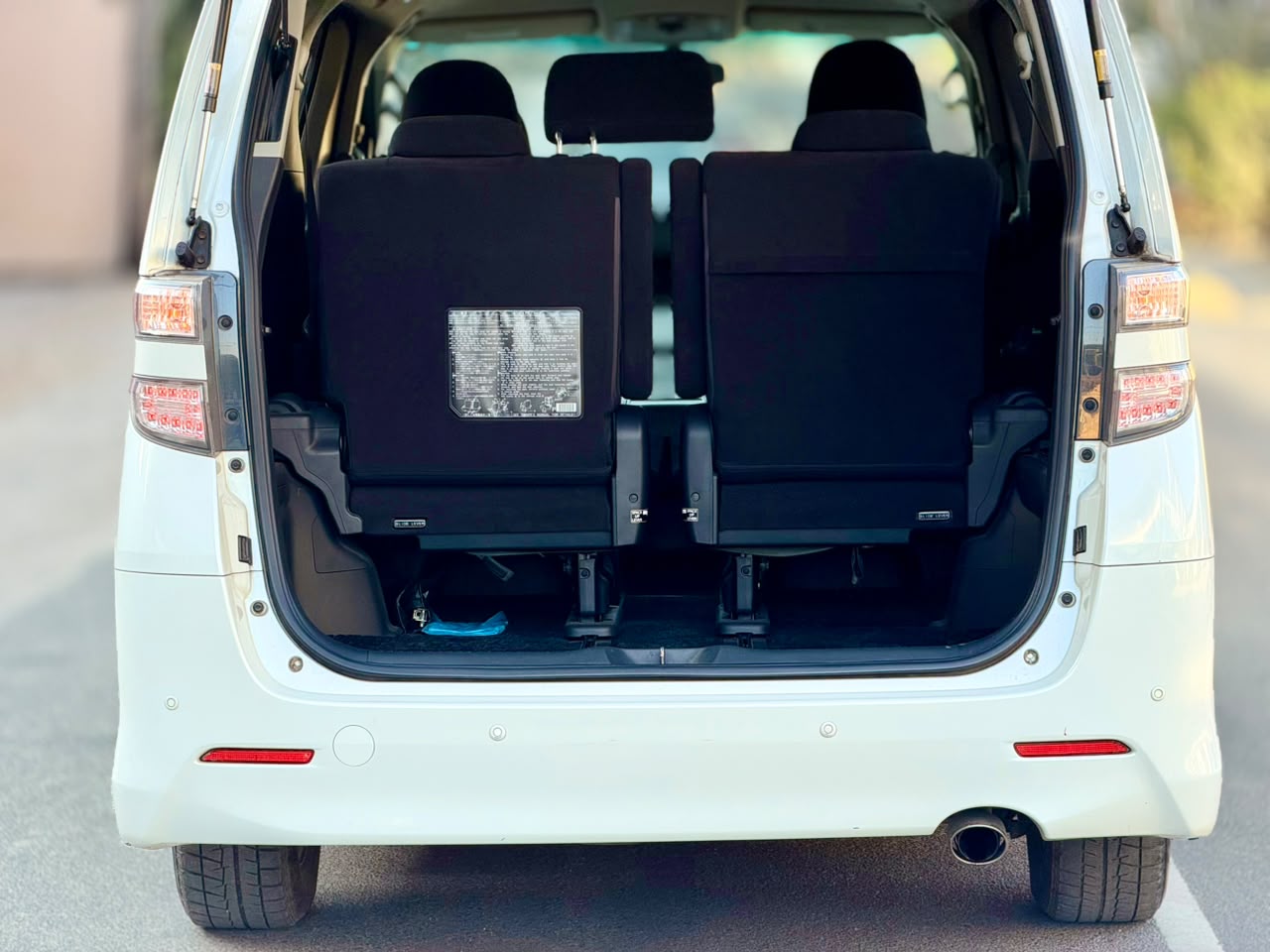 TOYOTA VELLFIRE thumbnail 7